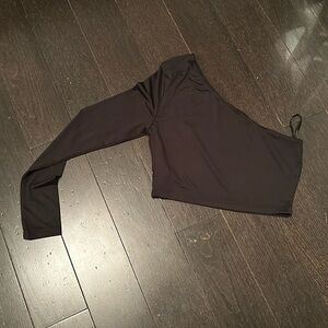 One arm going out cropped top